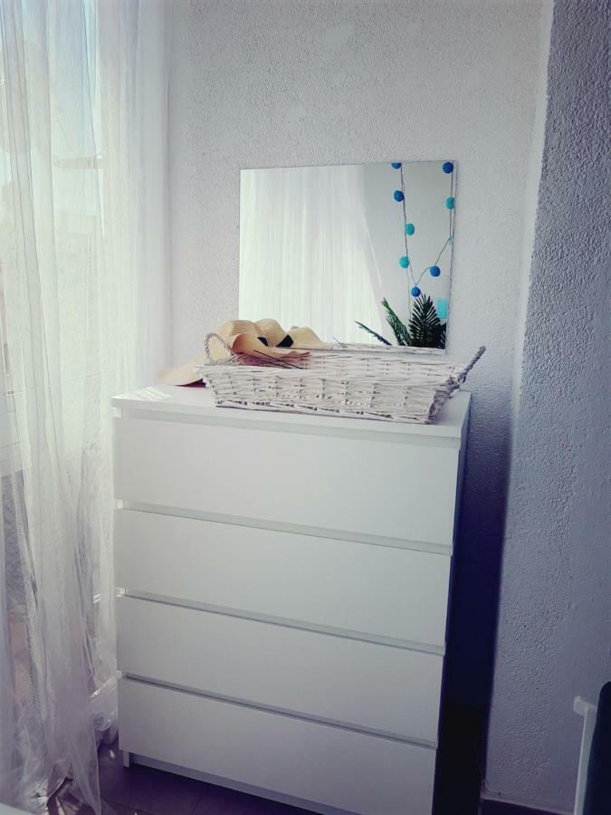 Cosy Studio Apartment In Torrevieja Exterior photo