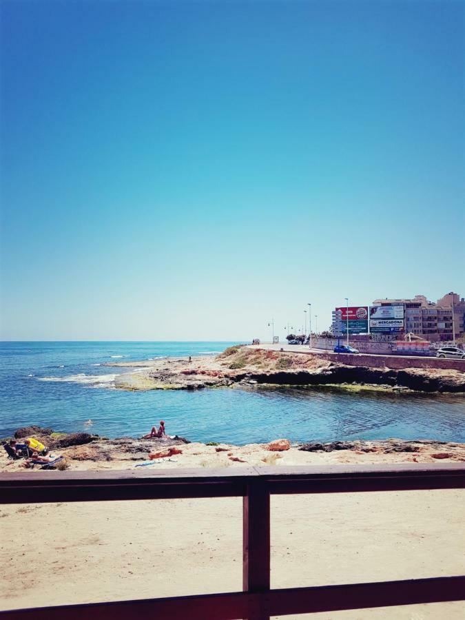 Cosy Studio Apartment In Torrevieja Exterior photo
